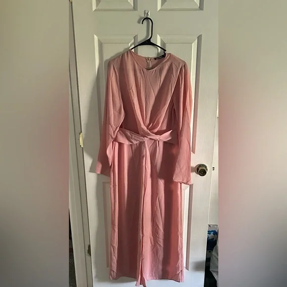 Boohoo Blush Pink Knot Front Woven Culotte Long Sleeve Wide Leg Jumpsuit - Picture 5 of 11